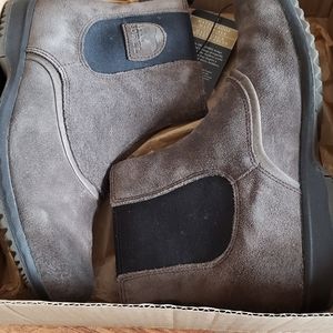 NIB Men's sorel boots